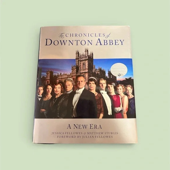 Downton Abbey Seasons 1-6 DVD Collection and a Downton Abbey Book - Picture 3 of 5